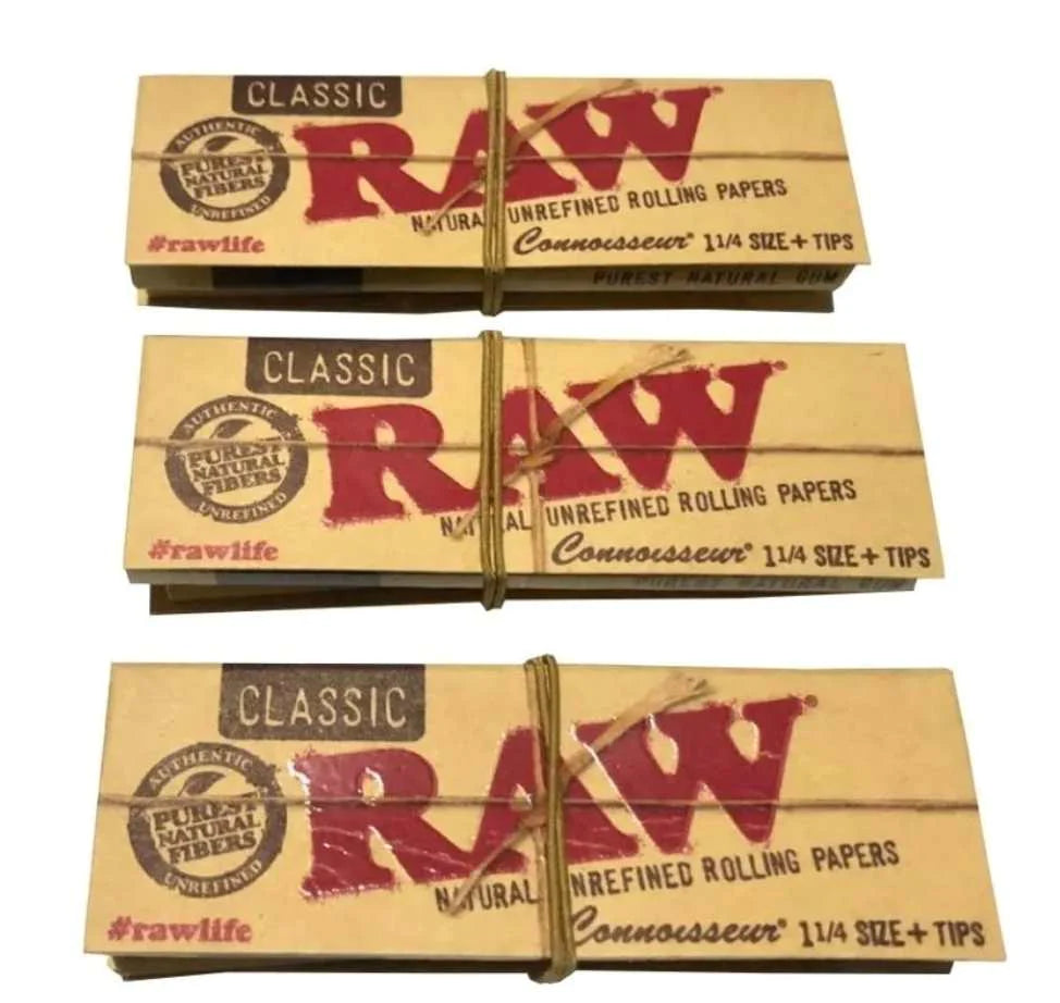 RAW Classic 1 1/4+Tips Papel para fumar con filtros